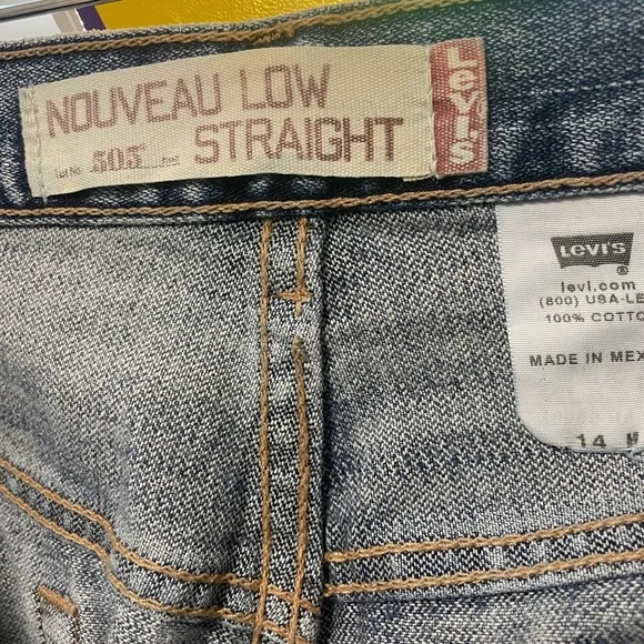 Levi Strauss Jeans - Picture 2 of 4